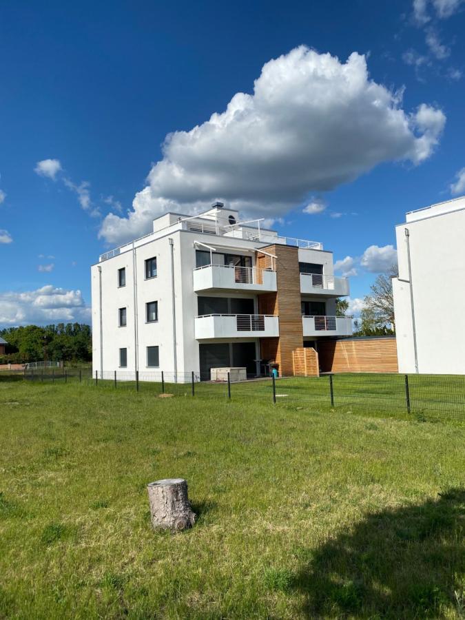 Modernes Apartment Am Hafen Mit Seeblick Grossraeschen Dış mekan fotoğraf